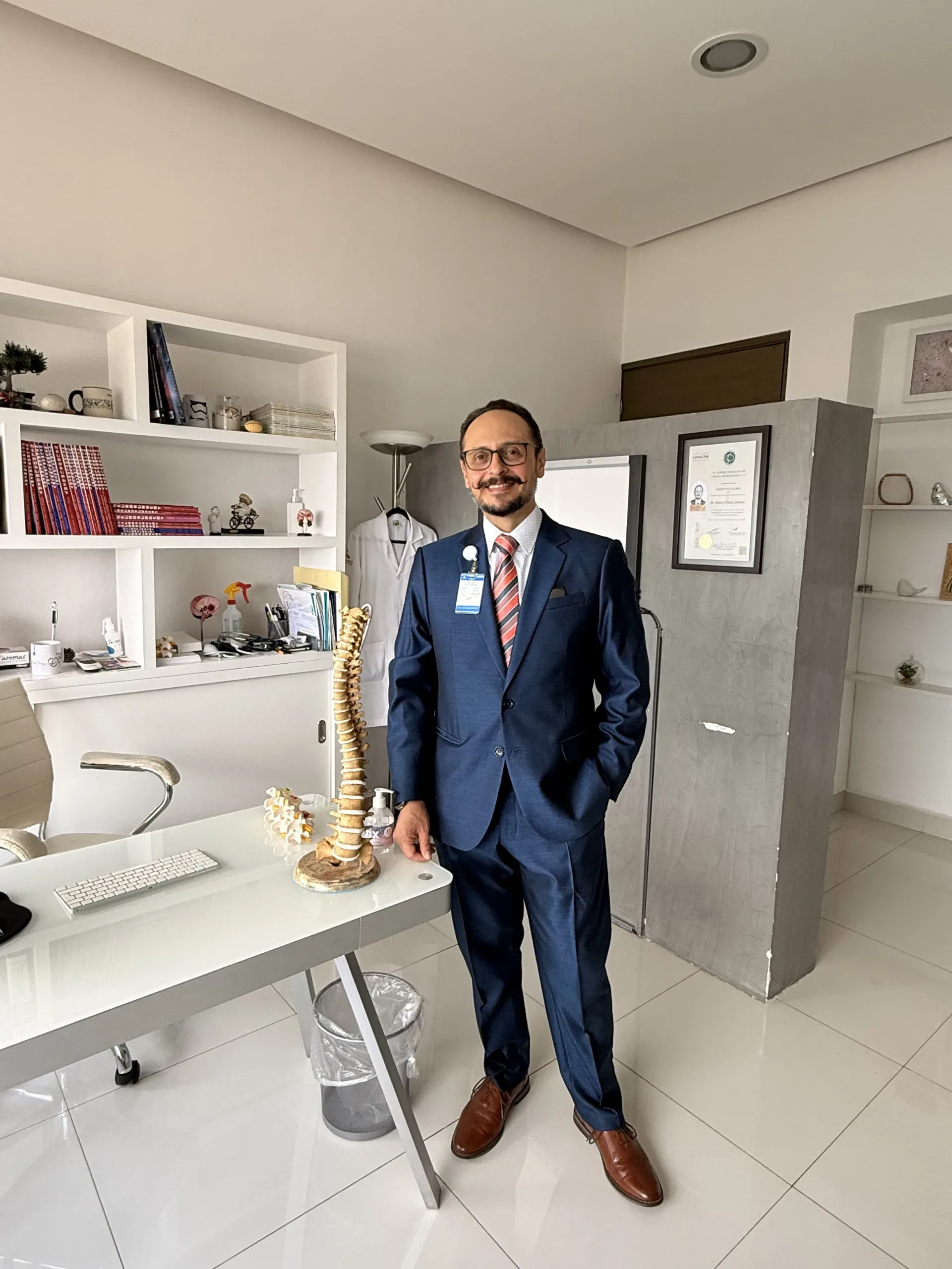 Foto del Dr. Arturo Chávez Zamora